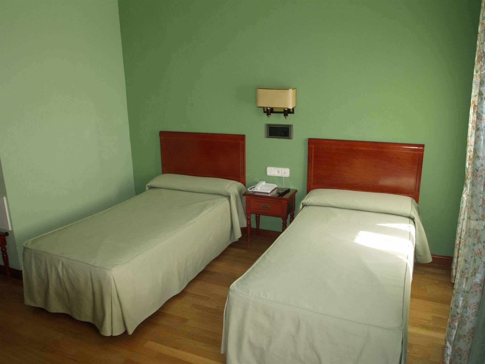 Hotel Serit 赫雷斯 外观 照片